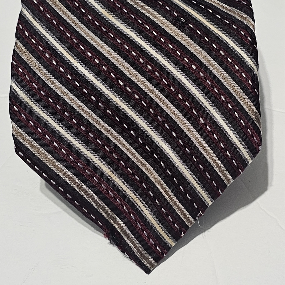 Joseph & Feiss International 100%Silk Hand Made Tie.